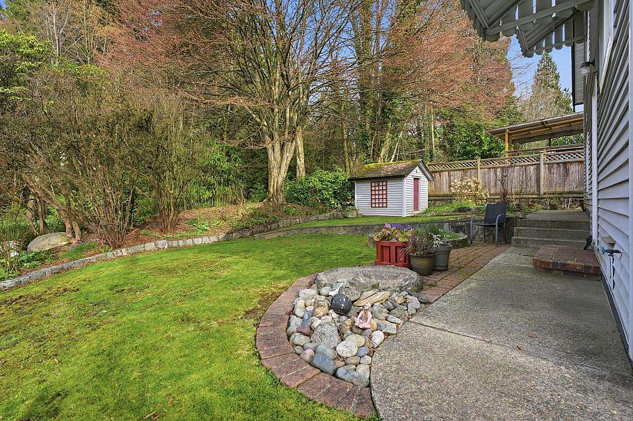 3300 Manning Crescent North Vancouver, BC - 35