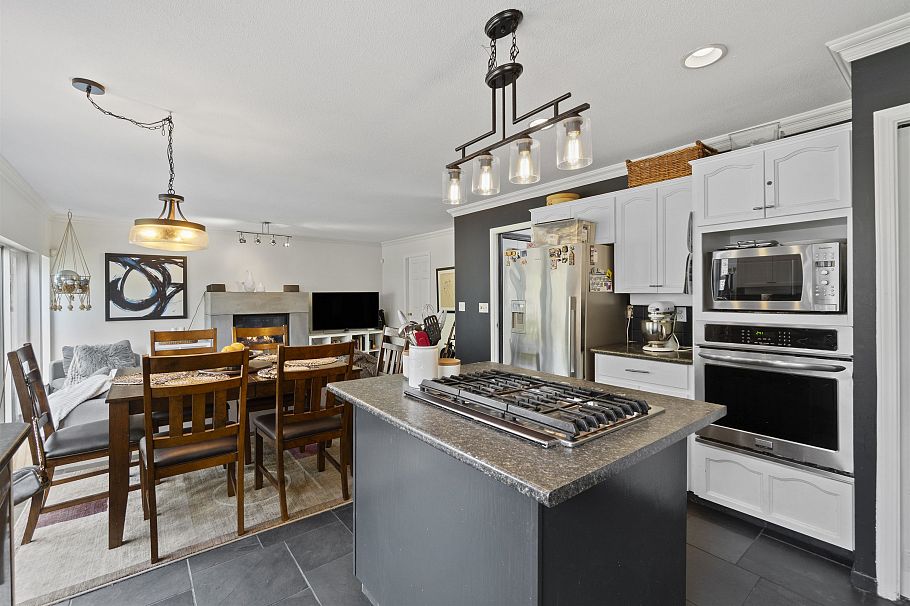 1618 Draycott Road North Vancouver, BC - 4