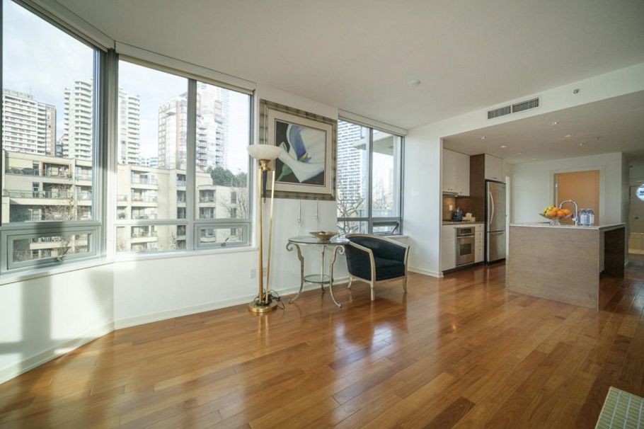 806 1005 Beach Avenue Vancouver, BC - 4