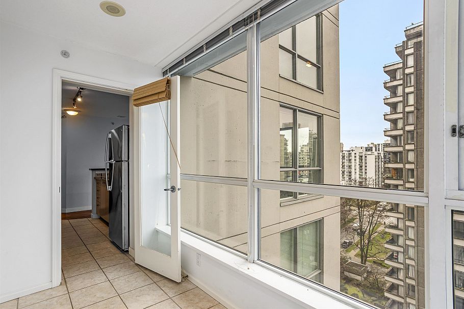 1506 1420 W Georgia Street Vancouver, BC - 7