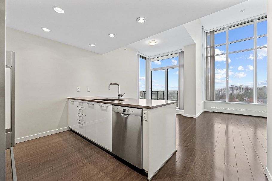 3281 E Kent Avenue North Avenue Vancouver, BC - 3