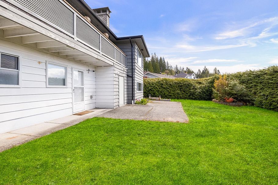 403 Newdale Court North Vancouver, BC - 29