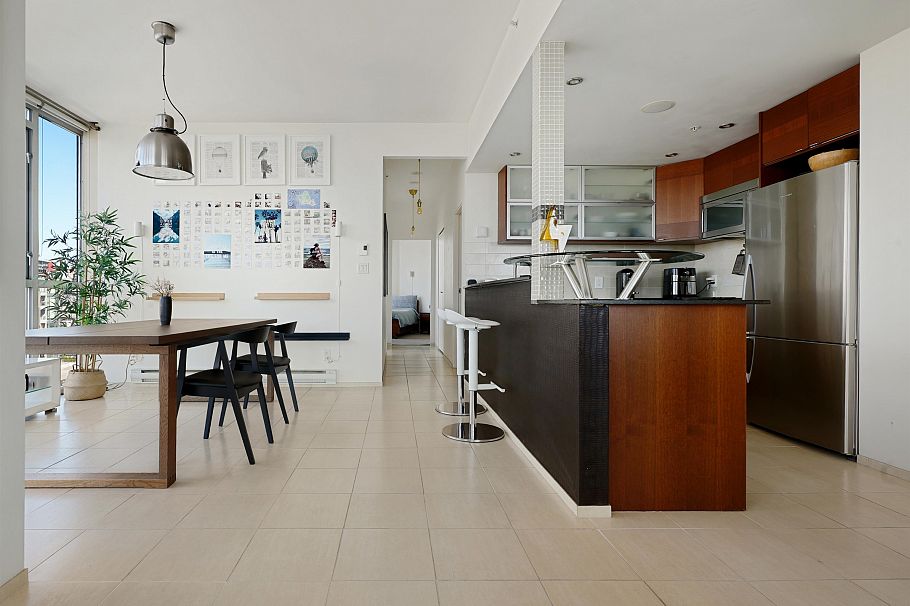 2103 907 Beach Avenue Vancouver, BC - 10