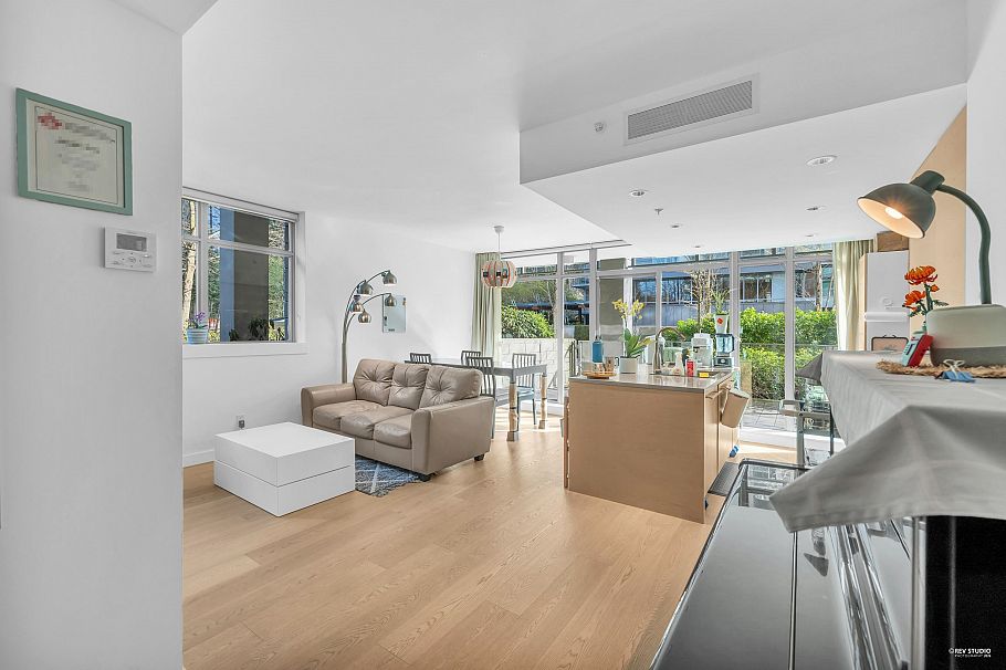 105 5782 Berton Avenue Vancouver, BC - 5