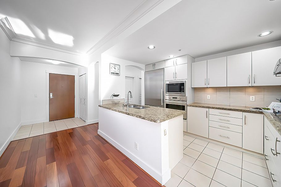 212 6333 Larkin Drive Vancouver, BC - 8