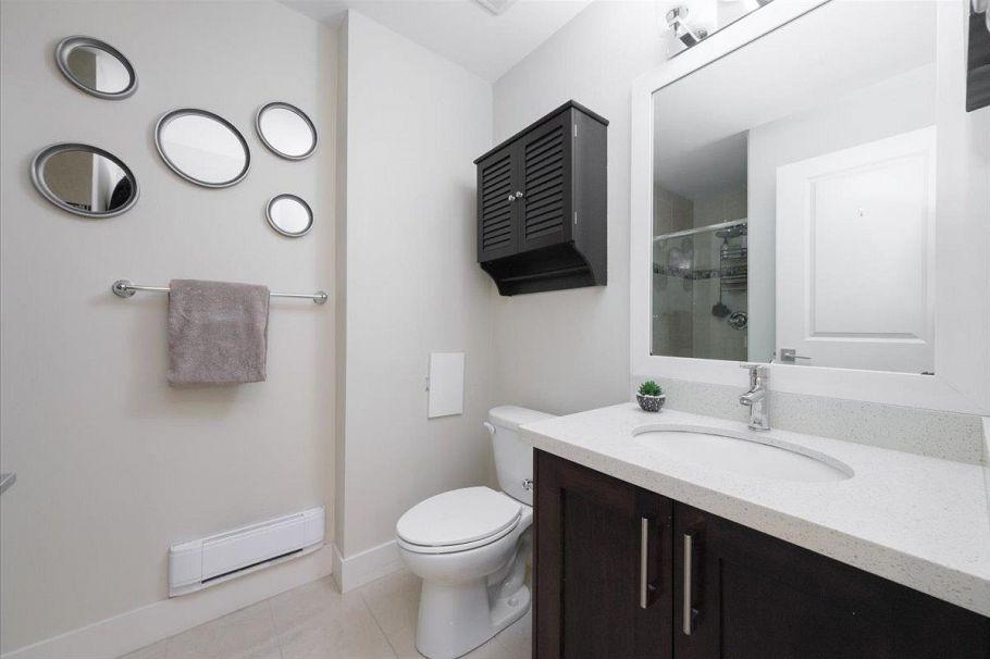 640 W 15th Street North Vancouver, BC - 33