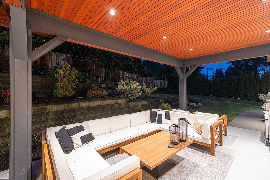 2902 St. Andrews Avenue North Vancouver, BC - 31