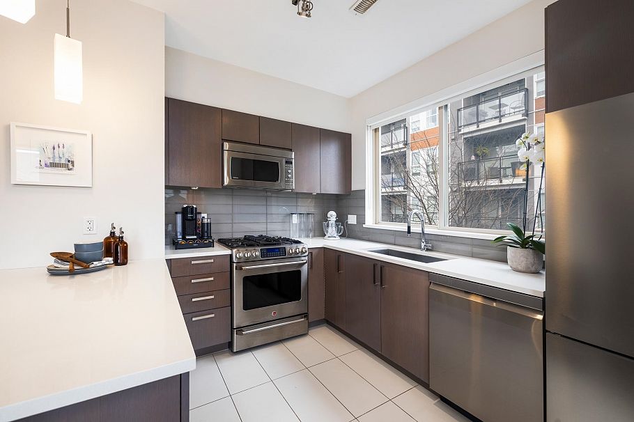 50 10133 River Drive Richmond, BC - 13