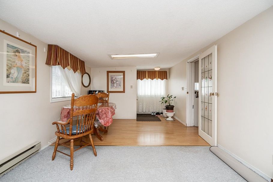 4712 Victoria Drive Vancouver, BC - 10