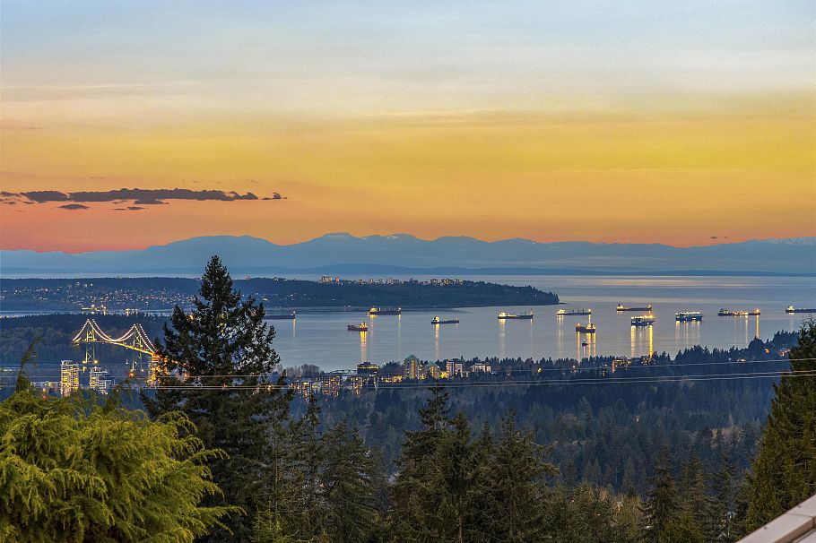 403 Newdale Court North Vancouver, BC - 4