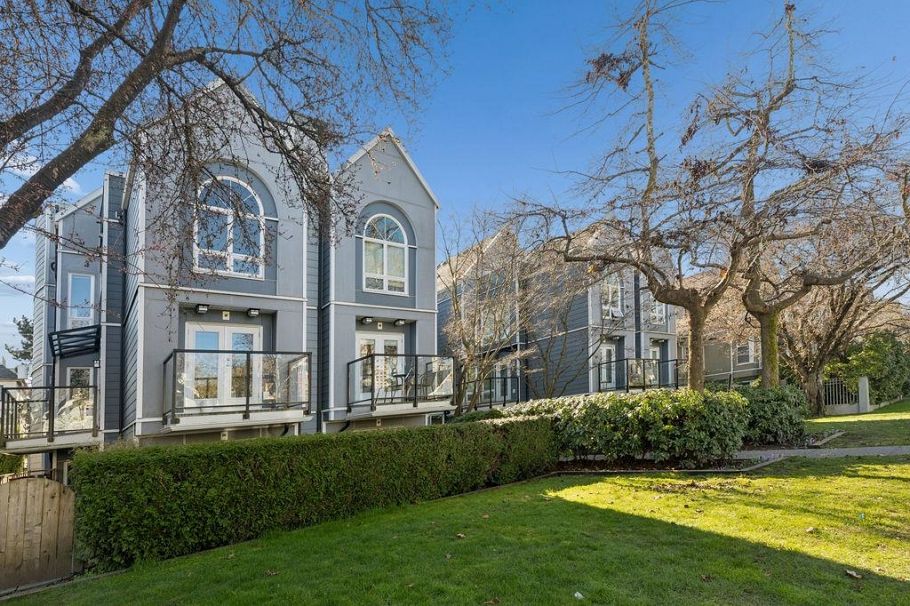 208 828 W 14th Avenue Vancouver, BC - 33