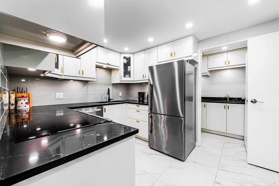 203 738 Broughton Street Vancouver, BC - 6