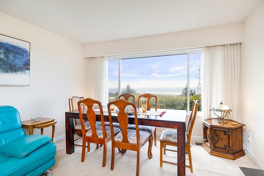 403 Newdale Court North Vancouver, BC - 10