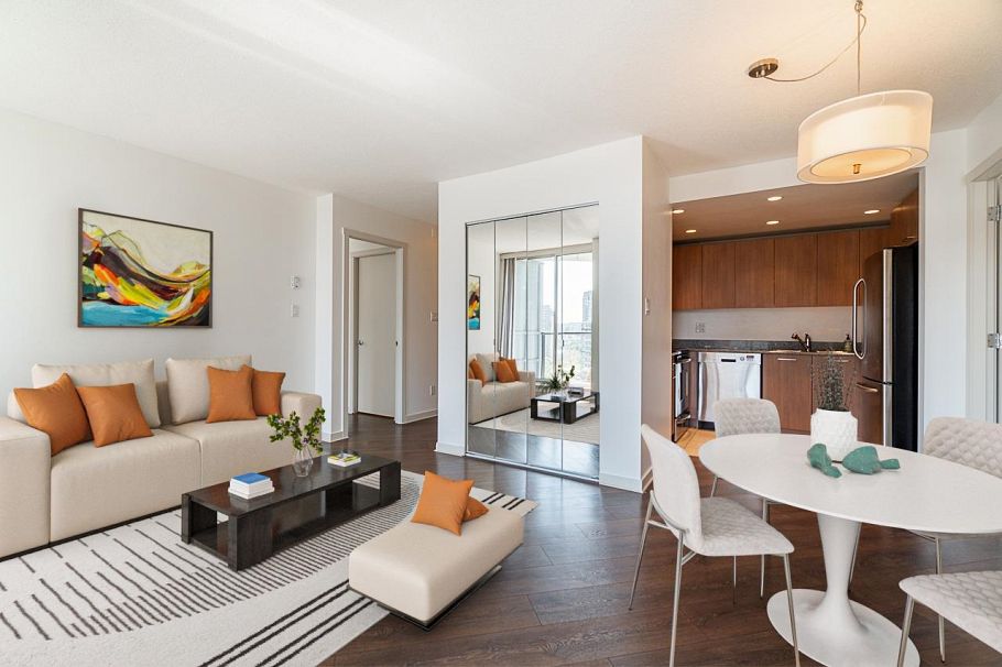 1208 1212 Howe Street Vancouver, BC - 1