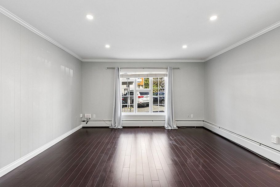 102 120 W 17th Street North Vancouver, BC - 11