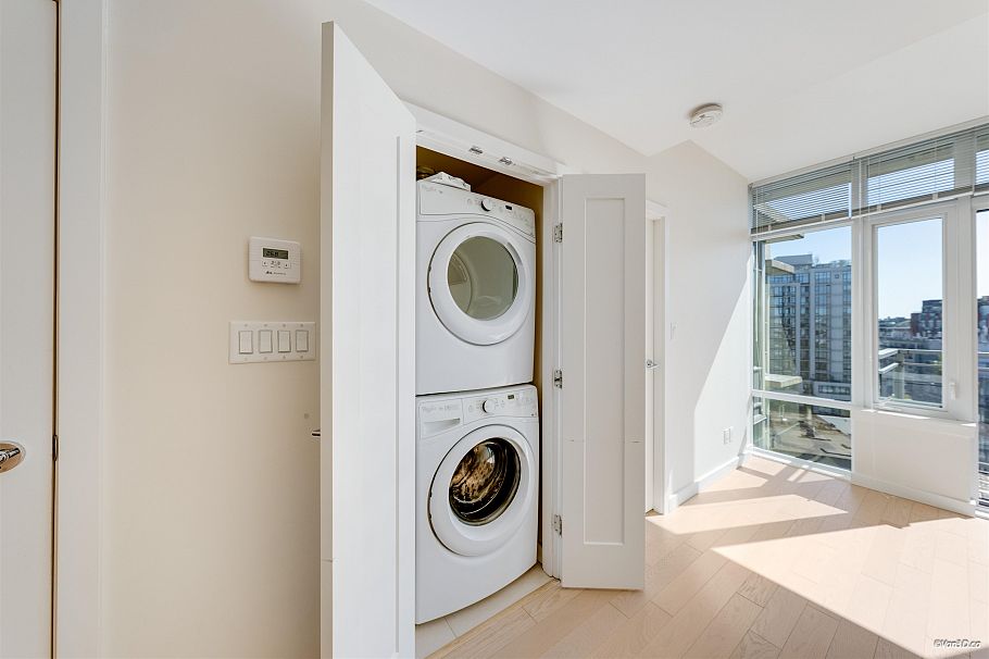 1002 88 W 1st Avenue Vancouver, BC - 24