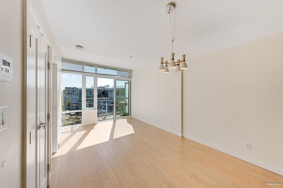 1002 88 W 1st Avenue Vancouver, BC - 11