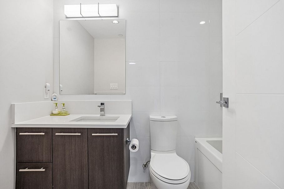 504 655 W 41st Avenue Vancouver, BC - 23