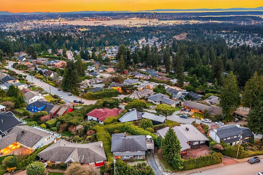 403 Newdale Court North Vancouver, BC - 33