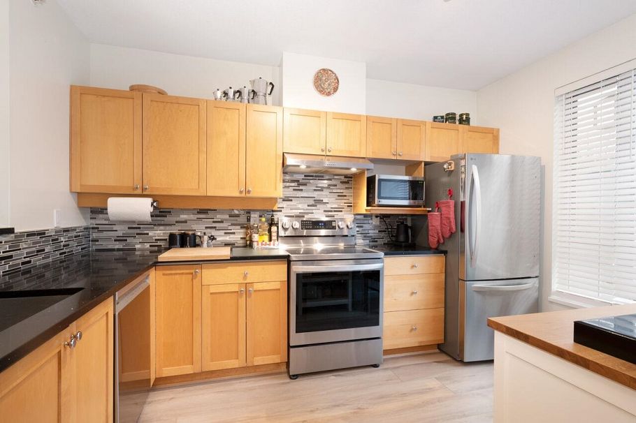 402 2080 E Kent Avenue South Vancouver, BC - 8