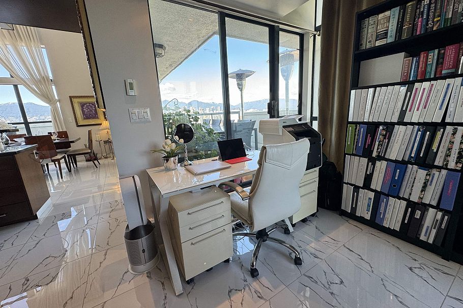 PH 1268 W Broadway Vancouver, BC - 10