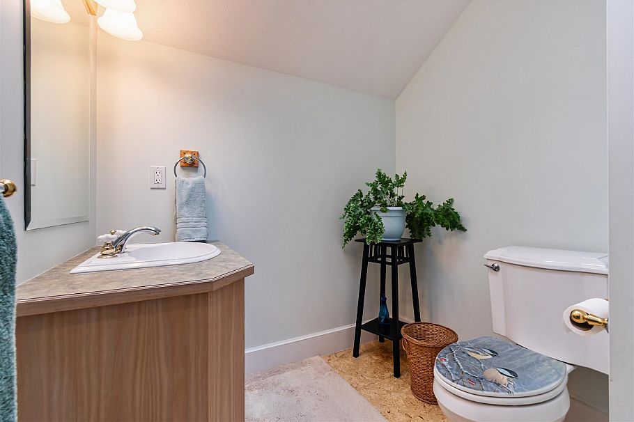 419 E 23rd Avenue Vancouver, BC - 15