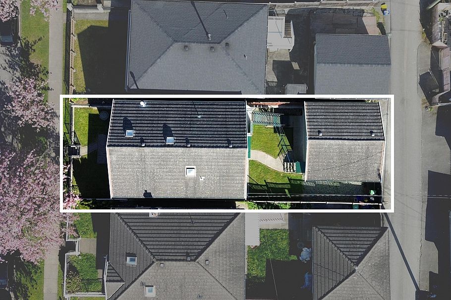 3076 E 27th Avenue Vancouver, BC - 5