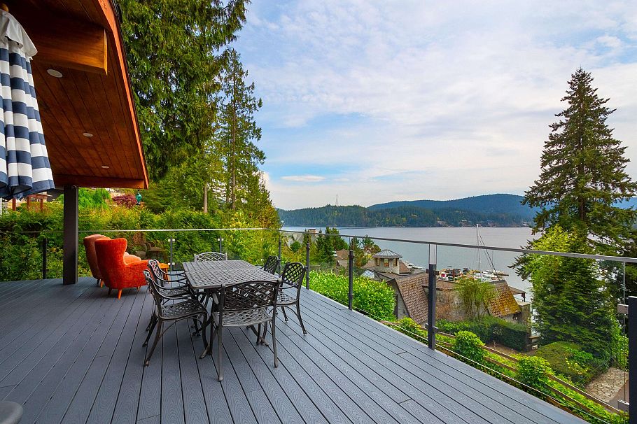 2873 Panorama Drive North Vancouver, BC - 9