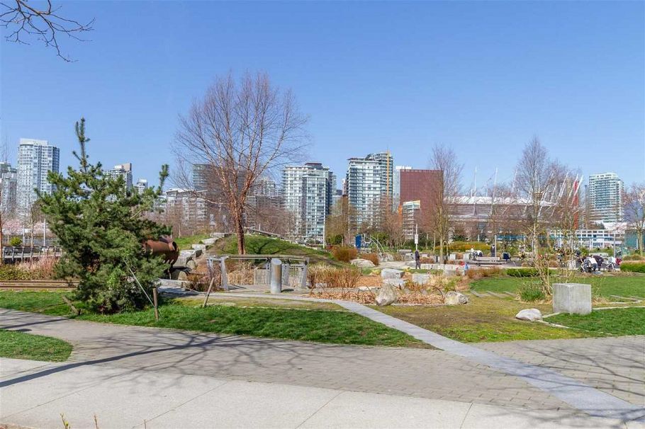 1401 1708 Columbia Street Vancouver, BC - 34