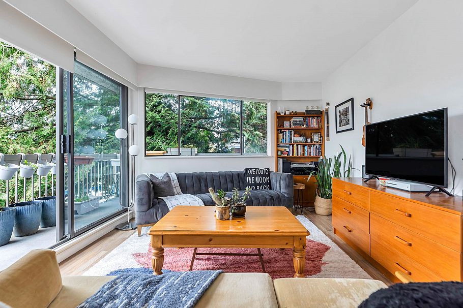 207 2080 Maple Street Vancouver, BC - 9