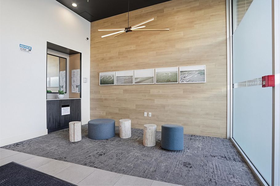 414 725 Marine Drive North Vancouver, BC - 16