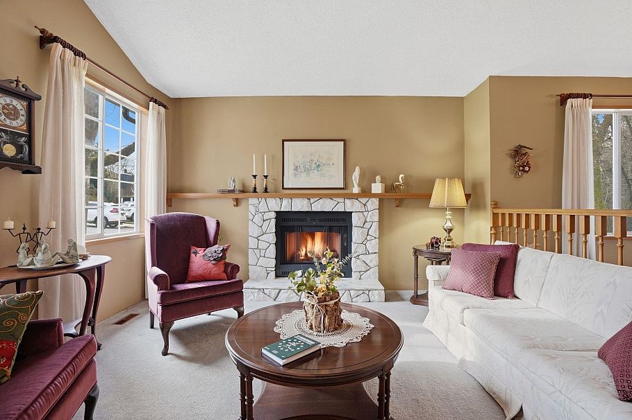 3300 Manning Crescent North Vancouver, BC - 5