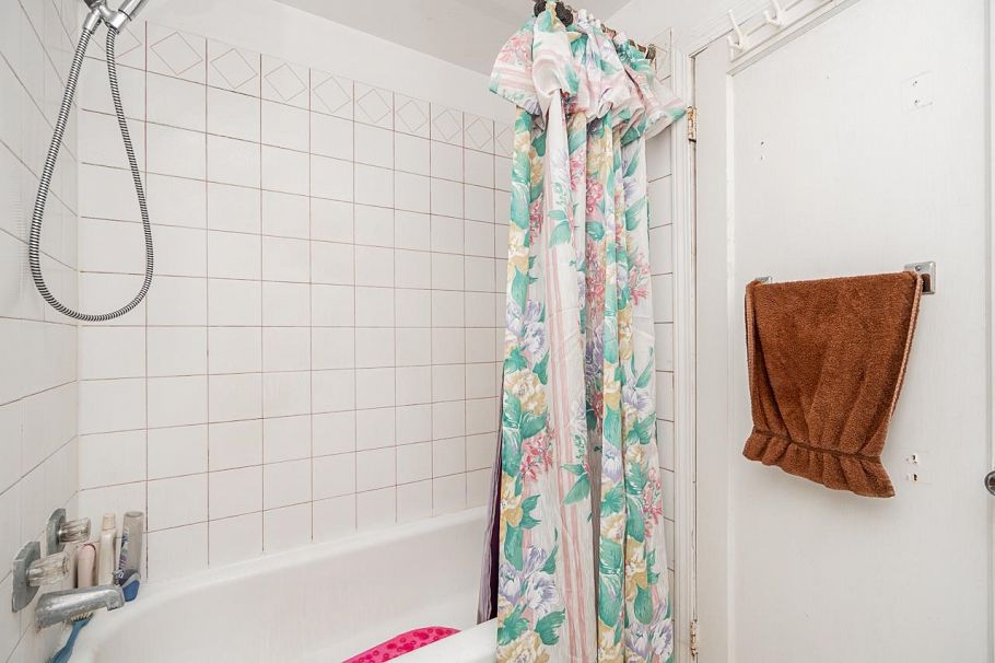 4712 Victoria Drive Vancouver, BC - 28