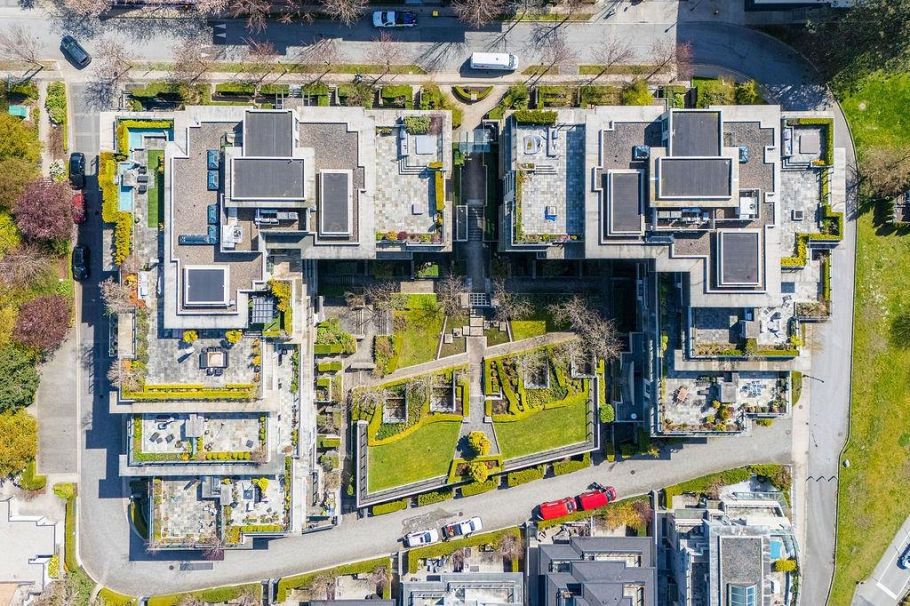 TH 16 6063 Iona Drive Vancouver, BC - 7