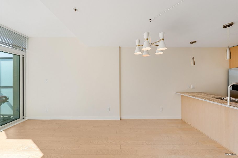1002 88 W 1st Avenue Vancouver, BC - 8
