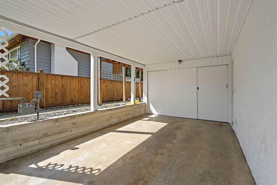 1189 Edgewood Place North Vancouver, BC - 26