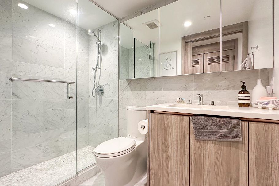 407 1768 Cook Street Vancouver, BC - 18