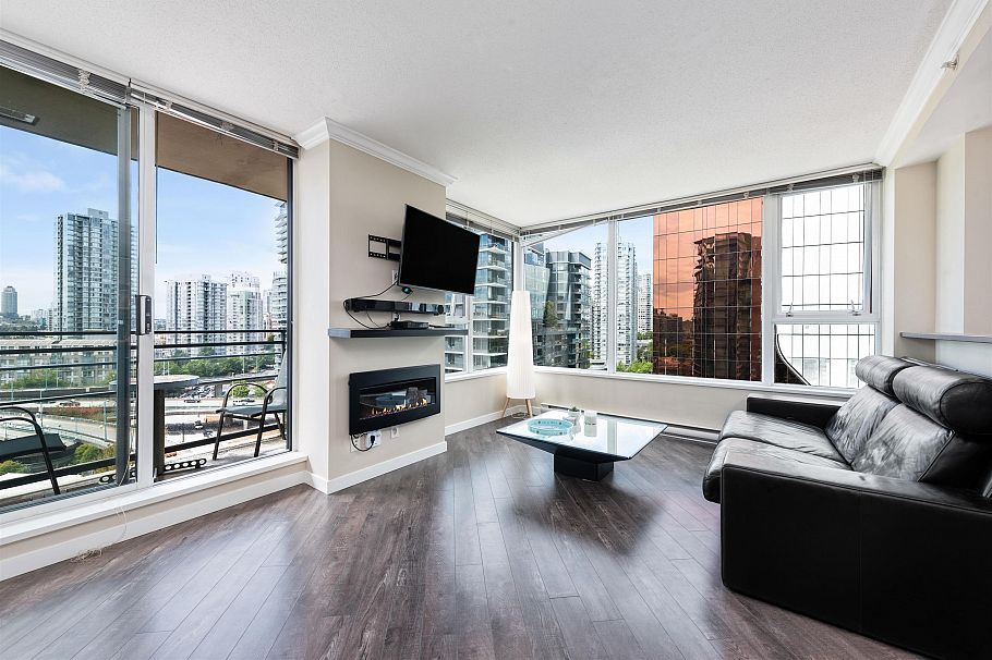 1606 33 Smithe Street Vancouver, BC - 3