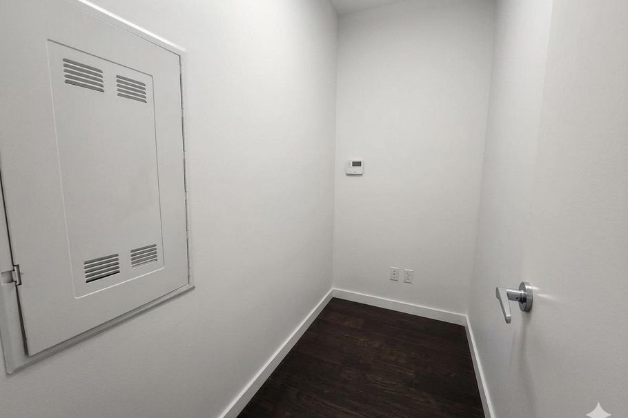 1401 1708 Columbia Street Vancouver, BC - 12