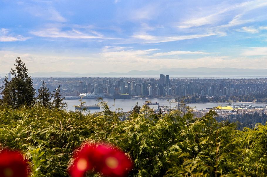 403 Newdale Court North Vancouver, BC - 39