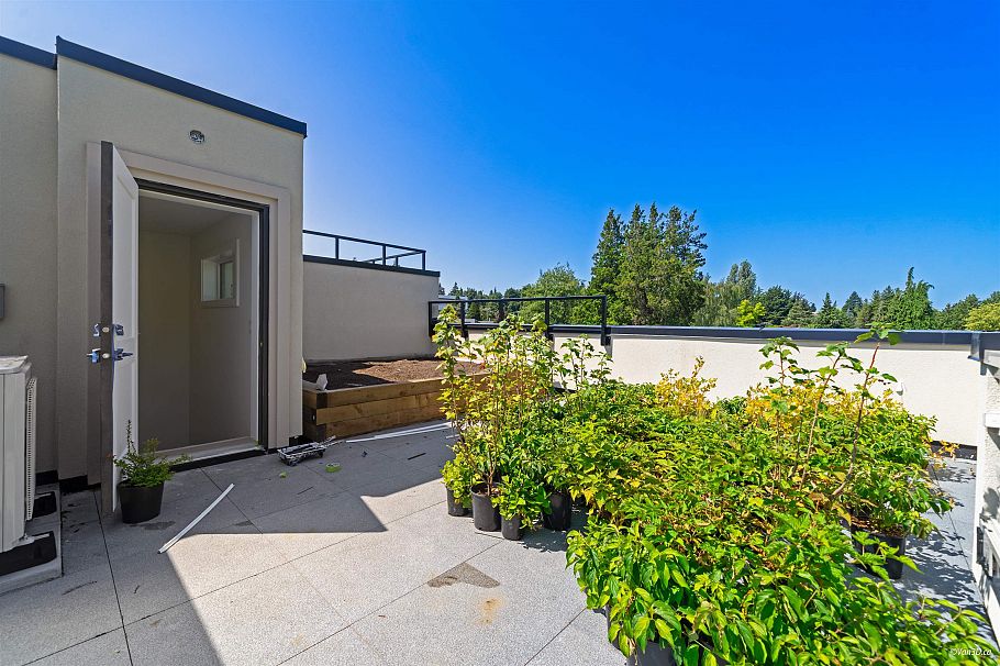 203 918 W 32nd Avenue Vancouver, BC - 27