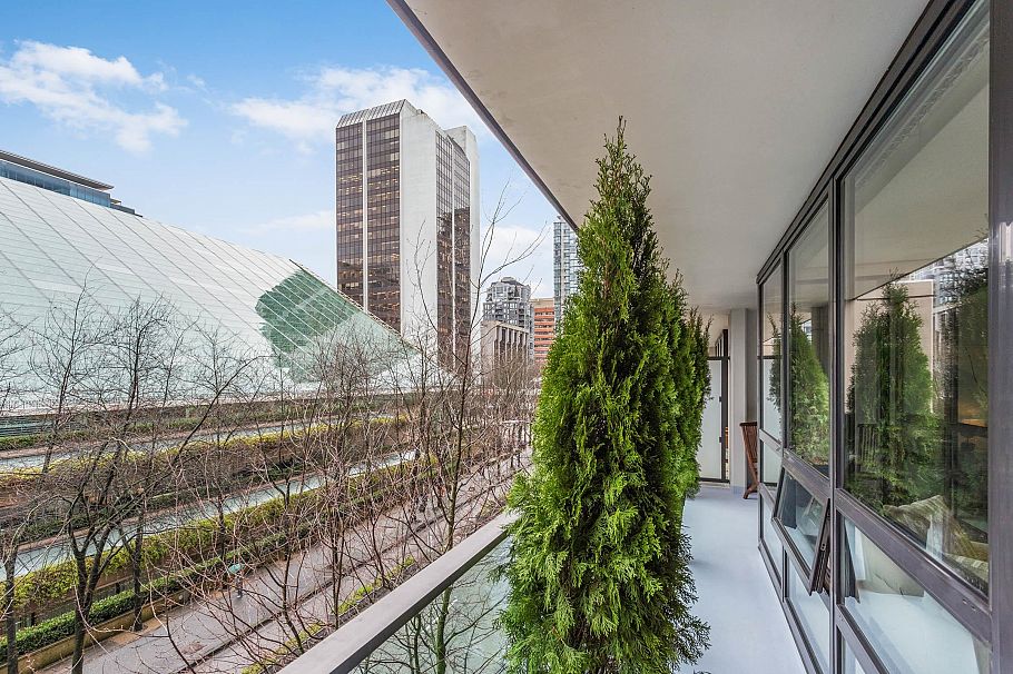 303 933 Hornby Street Vancouver, BC - 19