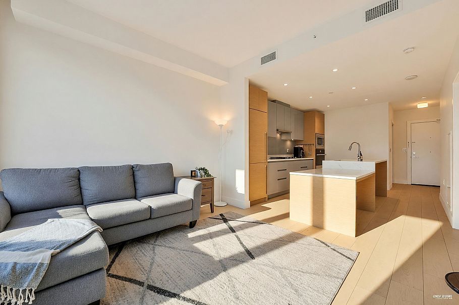 512 3538 Sawmill Crescent Vancouver, BC - 4