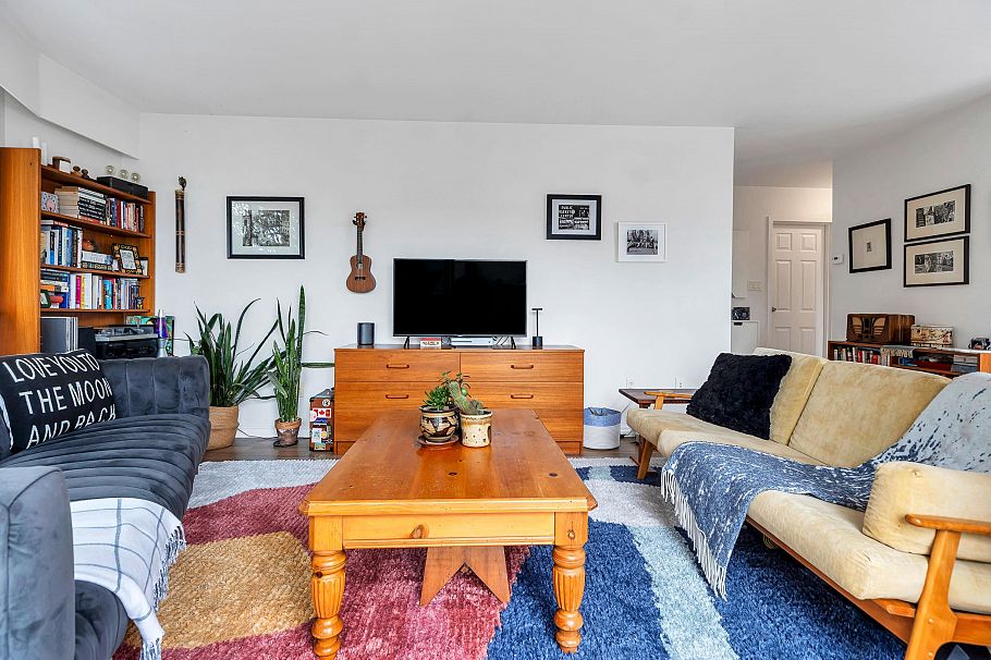 207 2080 Maple Street Vancouver, BC - 10