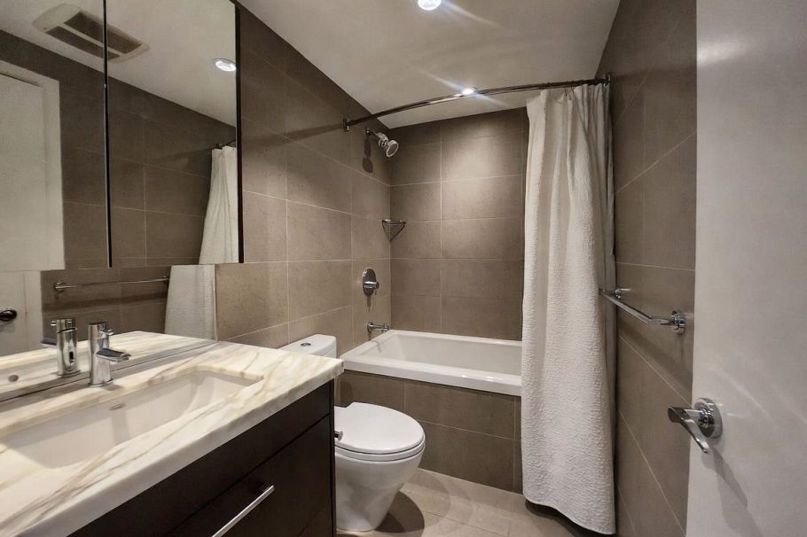 1401 1708 Columbia Street Vancouver, BC - 13