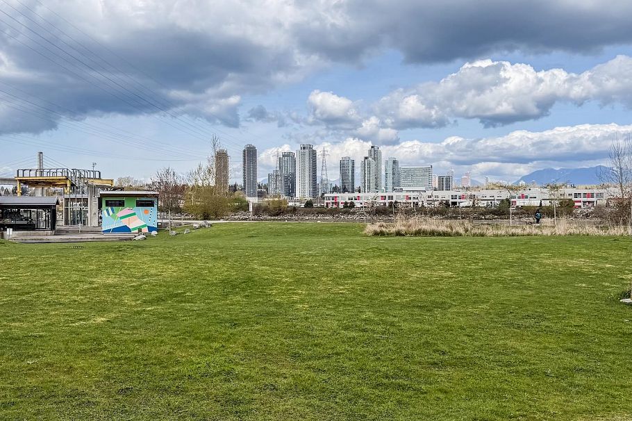 307 10033 River Drive Richmond, BC - 22