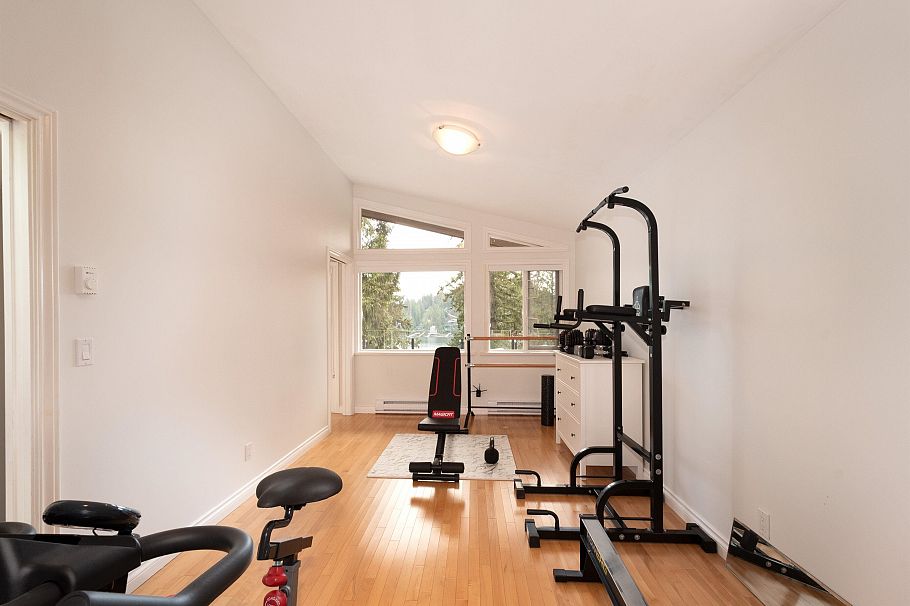 2873 Panorama Drive North Vancouver, BC - 27