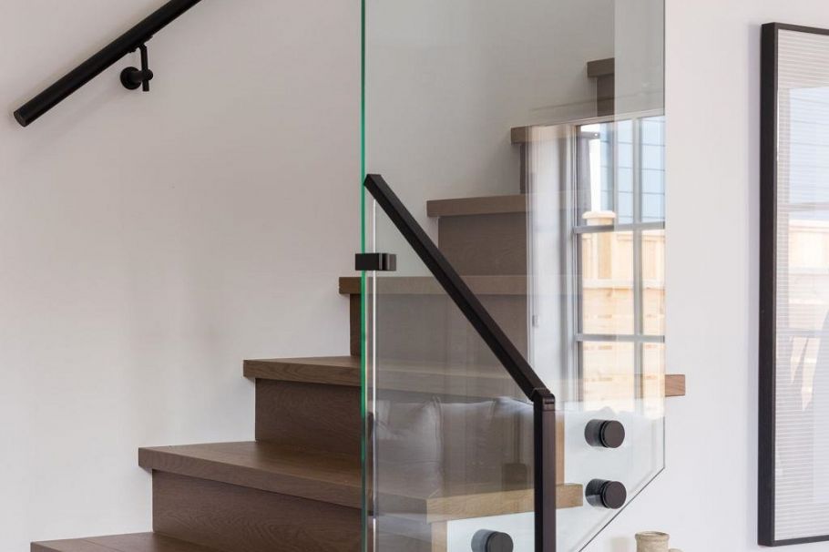 1 552 Kaslo Street Vancouver, BC - 16