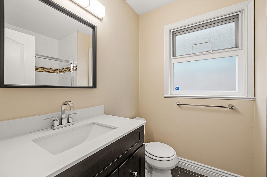 1788 E 64th Avenue Vancouver, BC - 16