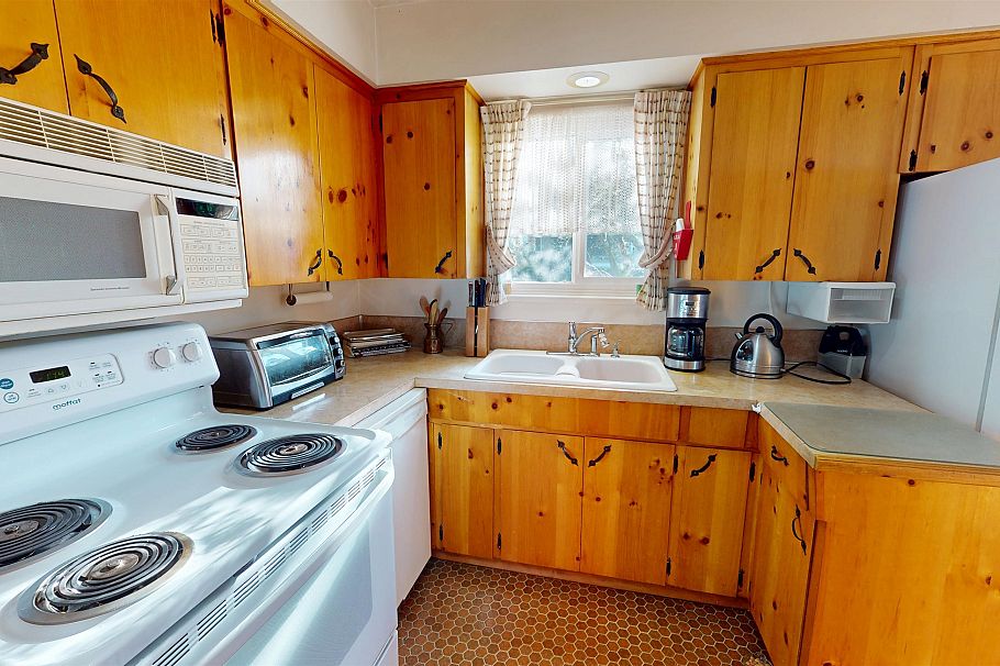 4793 Commercial Street Vancouver, BC - 6